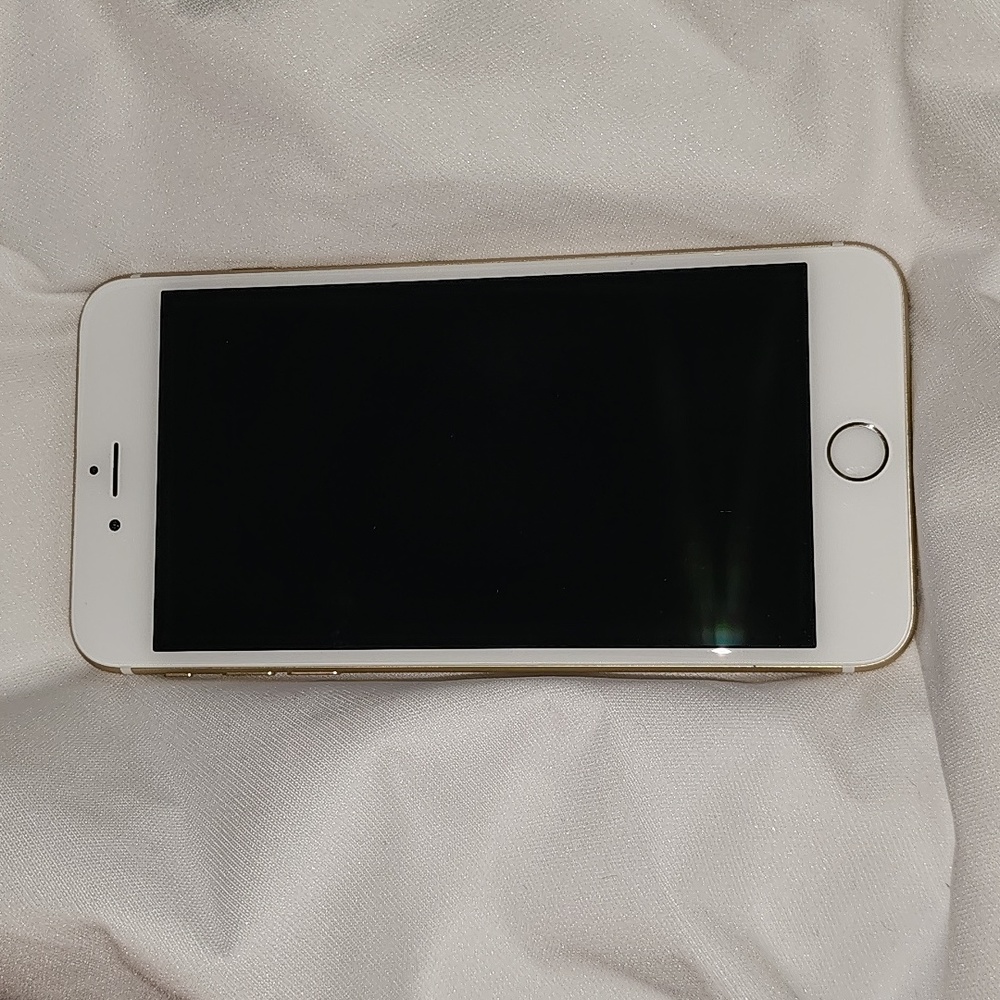 iPhone 6 in Rose Gold unlocked EUC